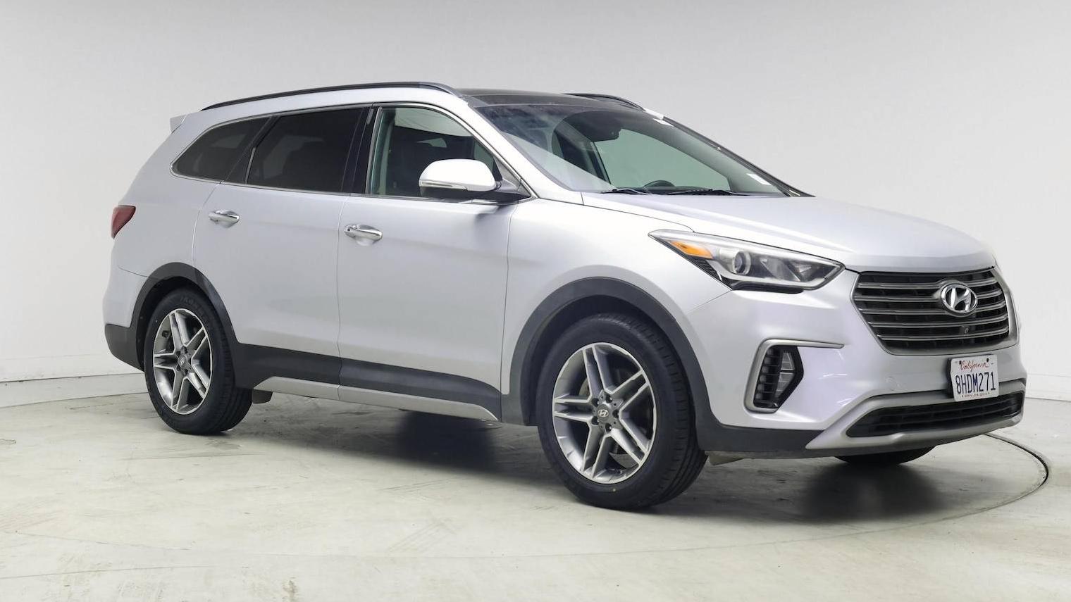 HYUNDAI SANTA FE 2018 KM8SR4HF0JU268857 image